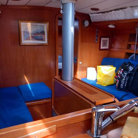Bed And Boat Holiday Hotel La Spezia Bagian luar foto