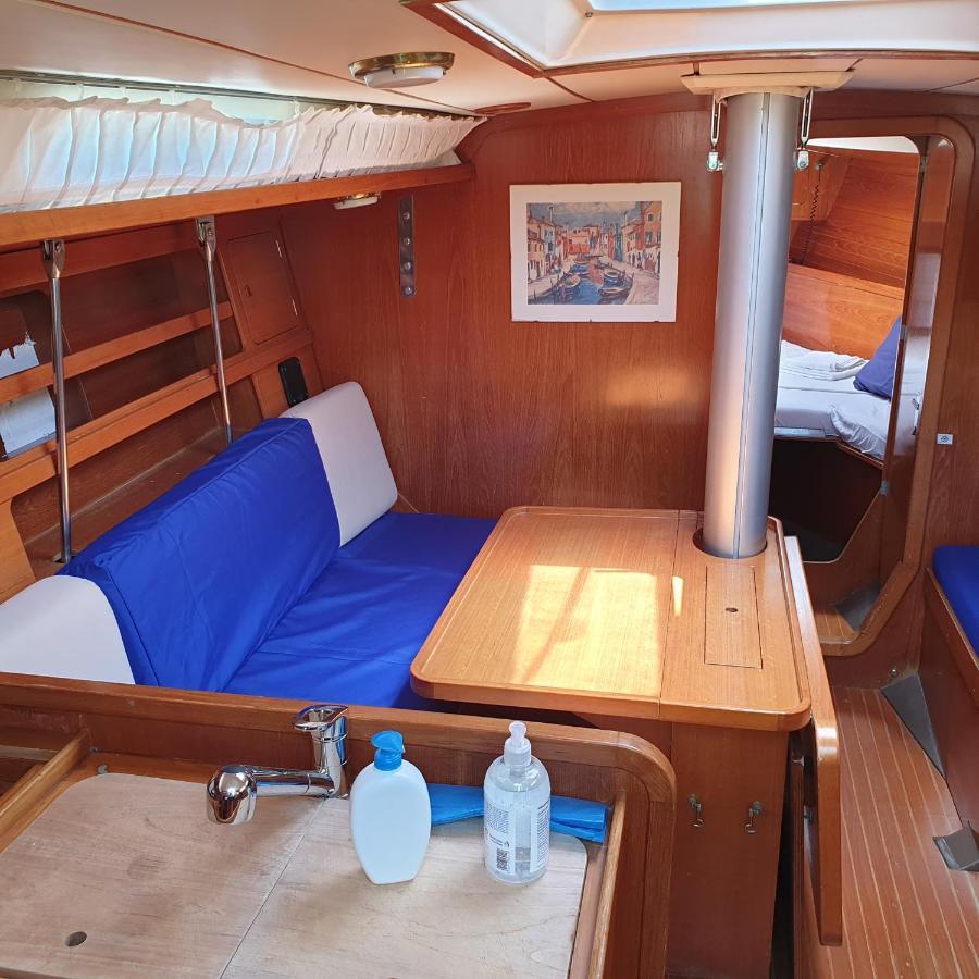 Bed And Boat Holiday Hotel La Spezia Bagian luar foto
