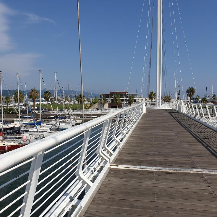 Bed And Boat Holiday Hotel La Spezia Bagian luar foto