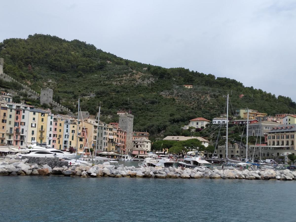 Bed And Boat Holiday Hotel La Spezia Bagian luar foto