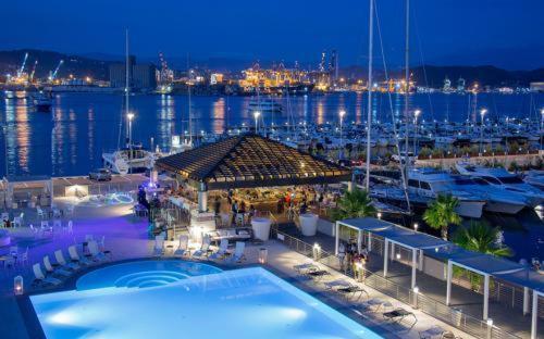 Bed And Boat Holiday Hotel La Spezia Bagian luar foto